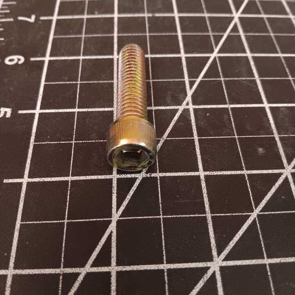 30-Pk: 3/8-16 x 1-1/2" Socket Full Thread Cap Yellow Zinc Socket Cap Screws - Picture 3 of 4